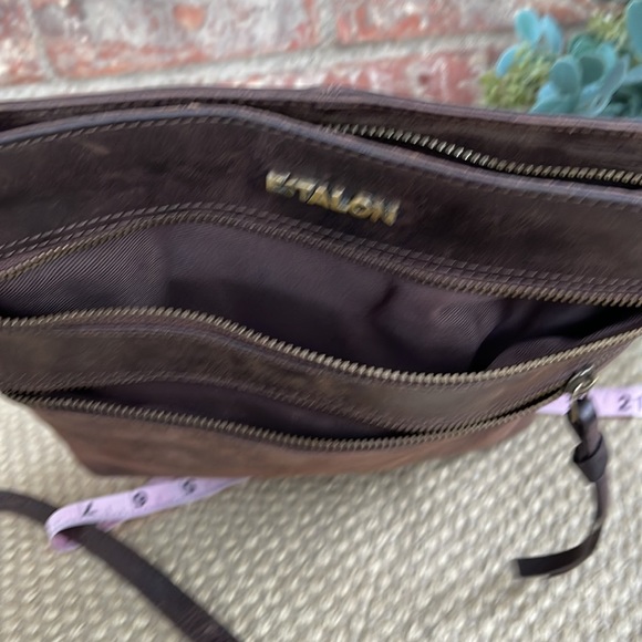 Beautiful Estalon leather adjustable crossbody. - Picture 9 of 10